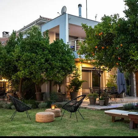 Carpe Diem Corinthian ι * Krines