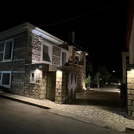 Carpe Diem Corinthian ι Βίλα