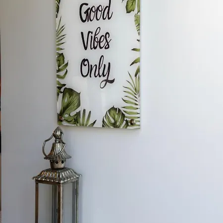 Carpe Diem Corinthian ι