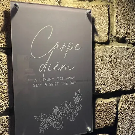 Carpe Diem Corinthian ι * Krines