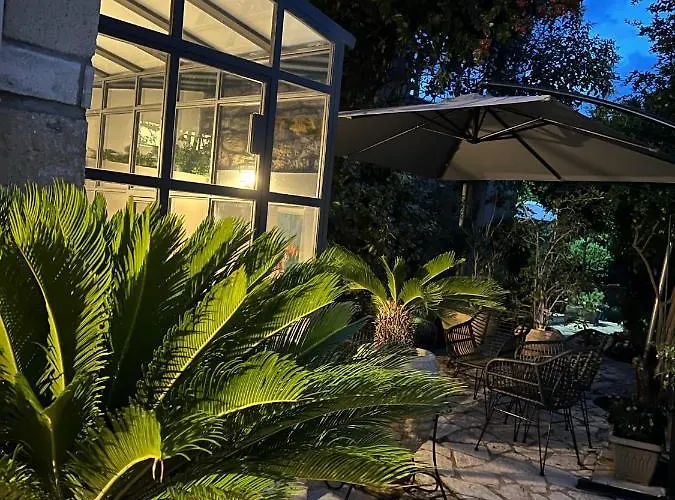 Carpe Diem Corinthian ι *