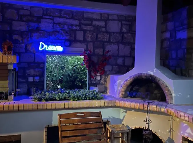 Villa Carpe Diem Corinthian ι