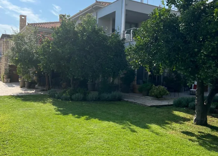 Carpe Diem Corinthian ι Villa Krines