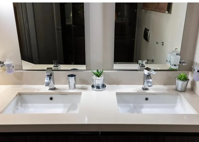 Carpe Diem Corinthian ι * Krines